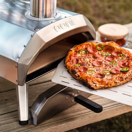 Multi-Brennstoff-Pizzaofen Karu 12 von Ooni